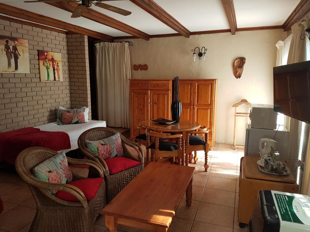 Greenfields Guesthouse & Restaurant อัลเบอร์ตัน ภายนอก รูปภาพ