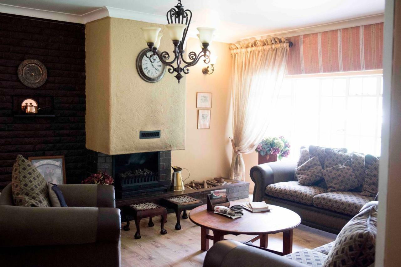 Greenfields Guesthouse & Restaurant อัลเบอร์ตัน ภายนอก รูปภาพ